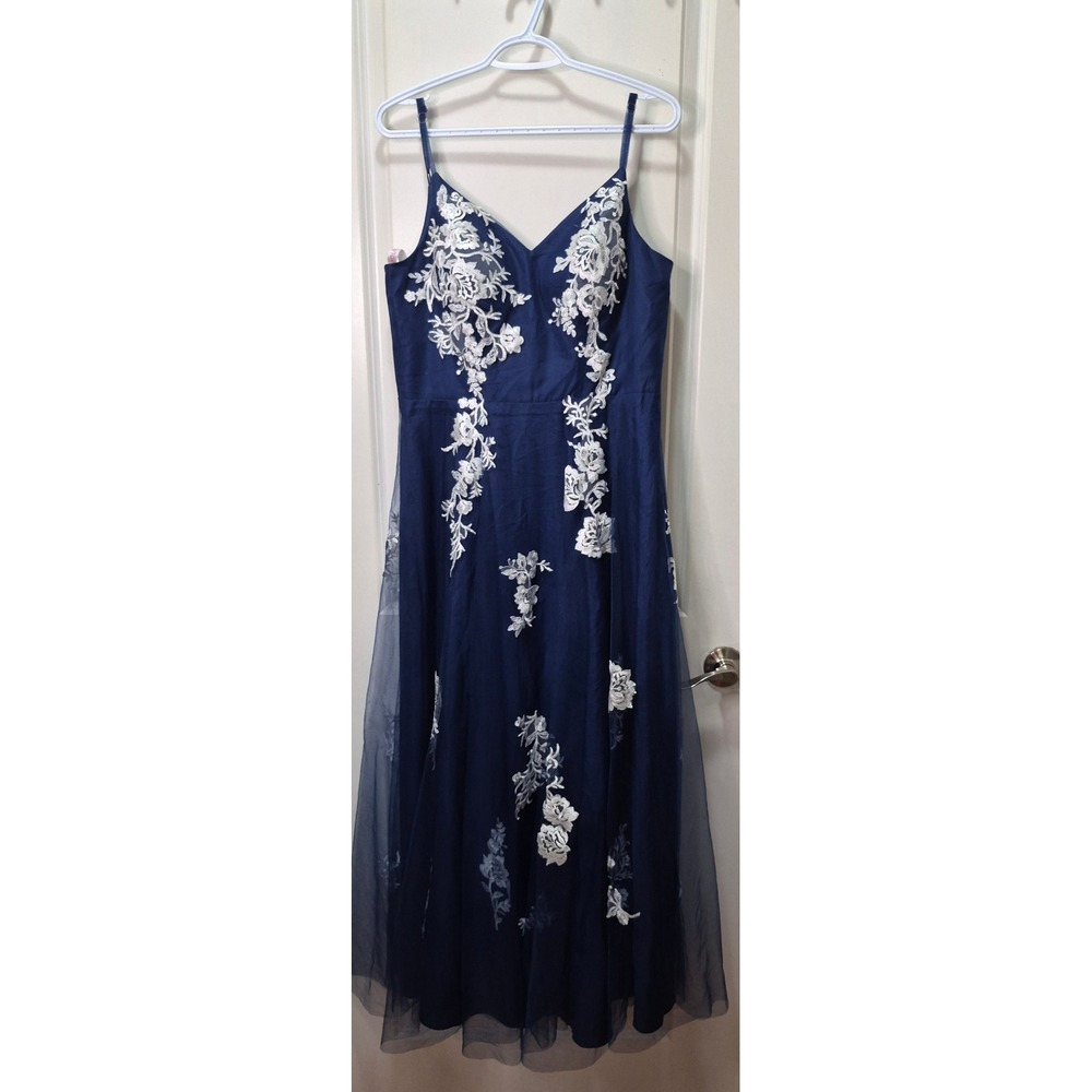 JJ's House Navy Blue Floral Lace Tulle Formal Gown Maxi Dress Womens V-Neck